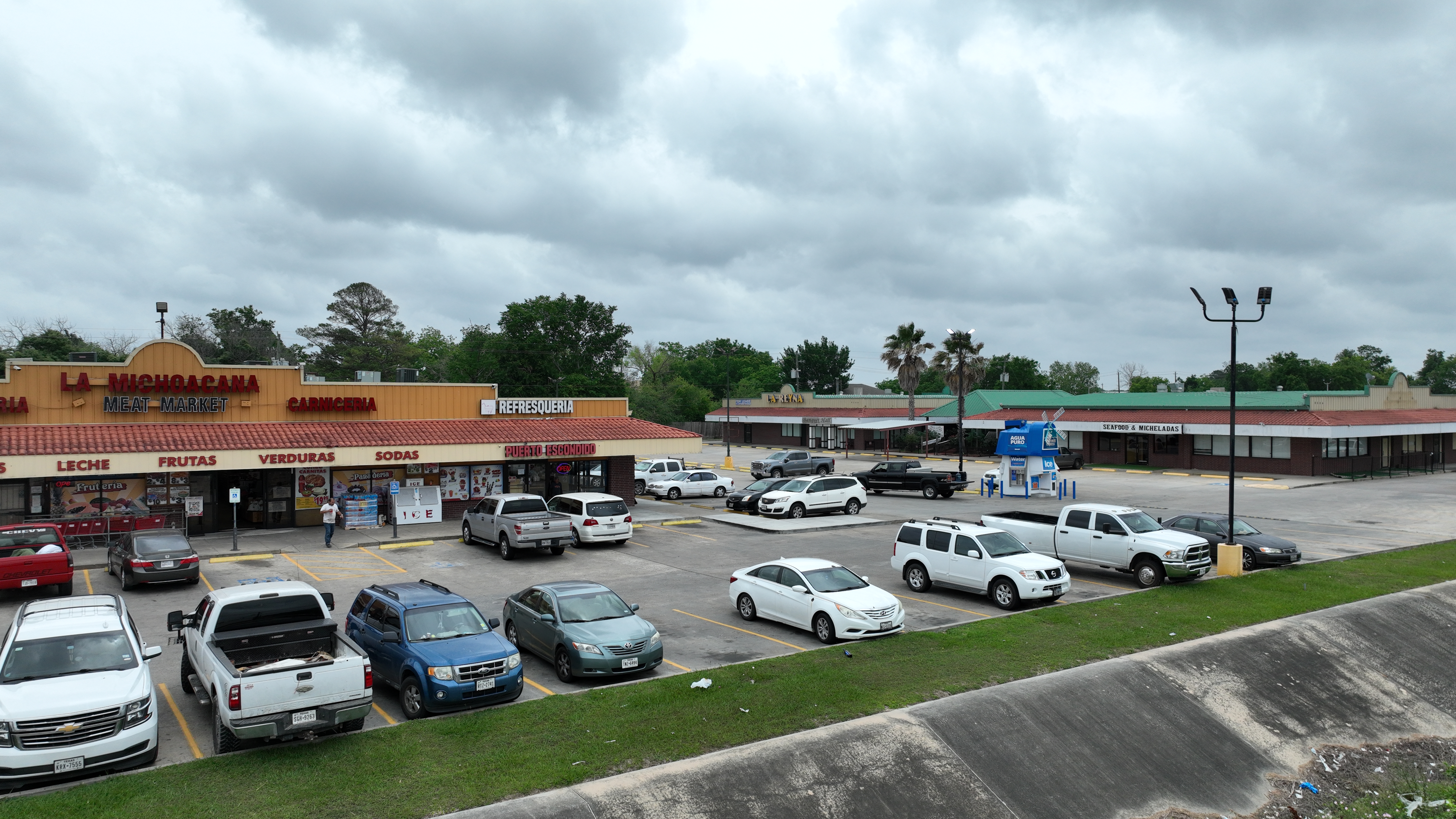 8500-8510 Almeda Genoa Rd