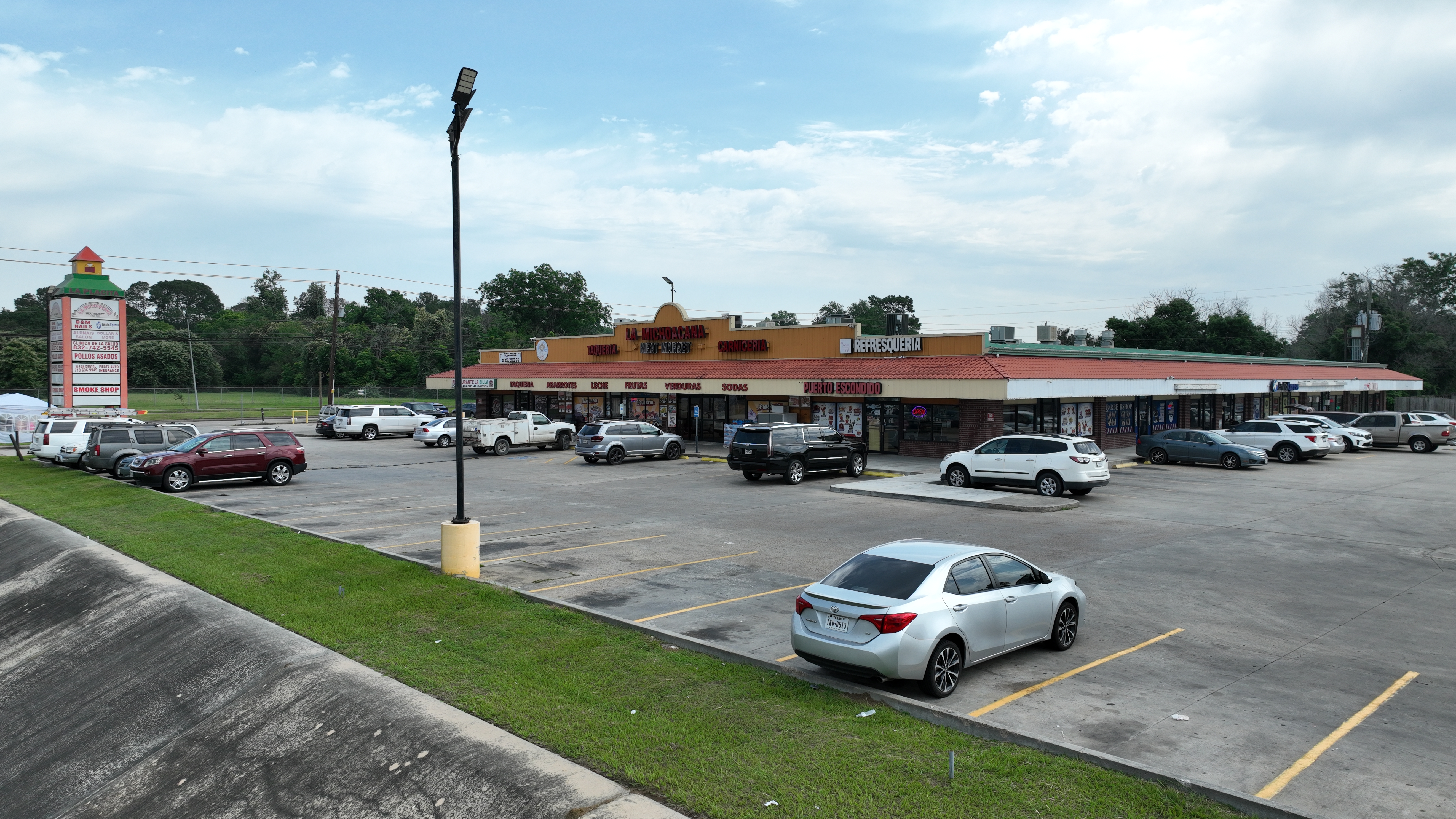 8500-8510 Almeda Genoa Rd