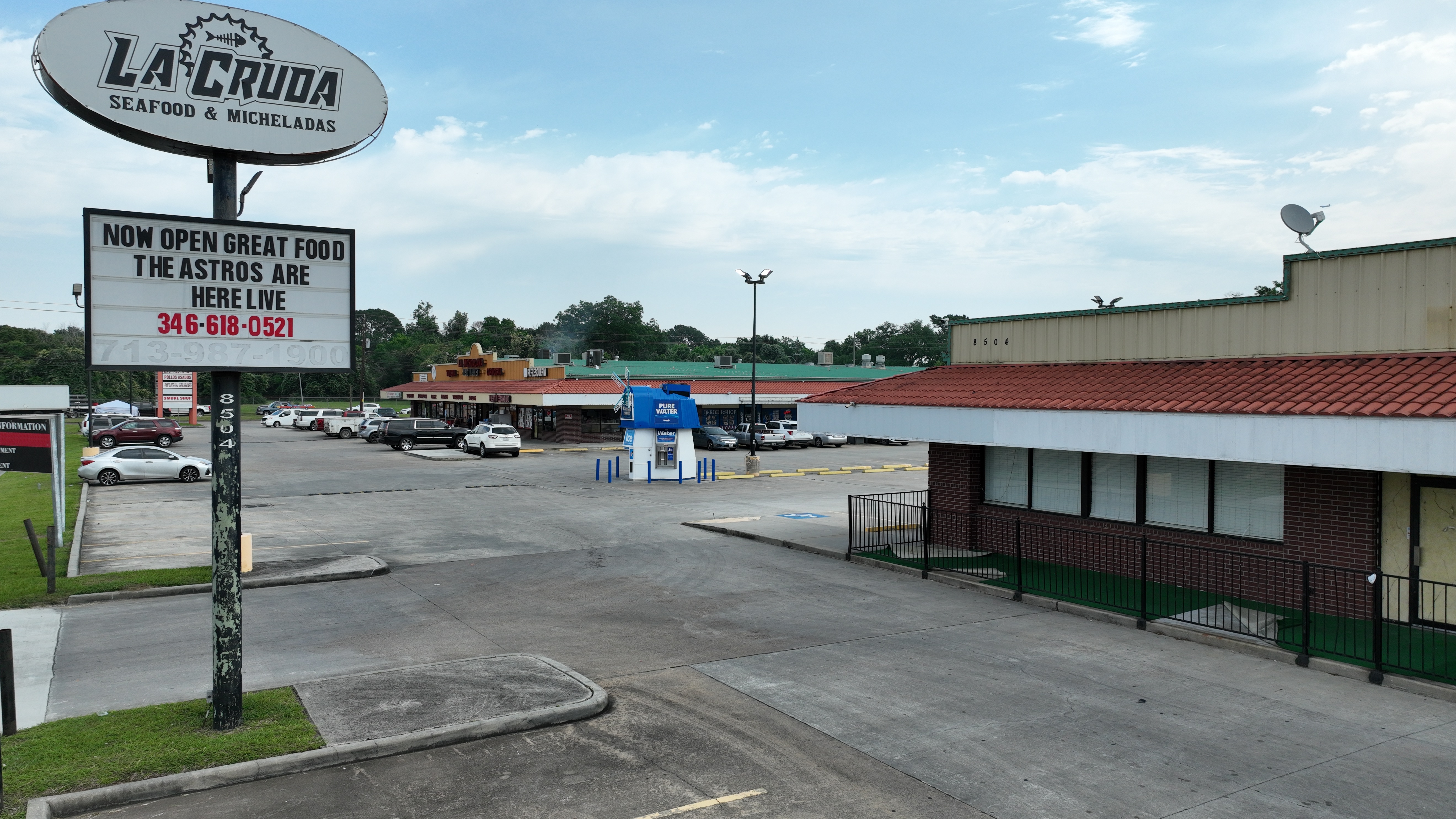 8500-8510 Almeda Genoa Rd